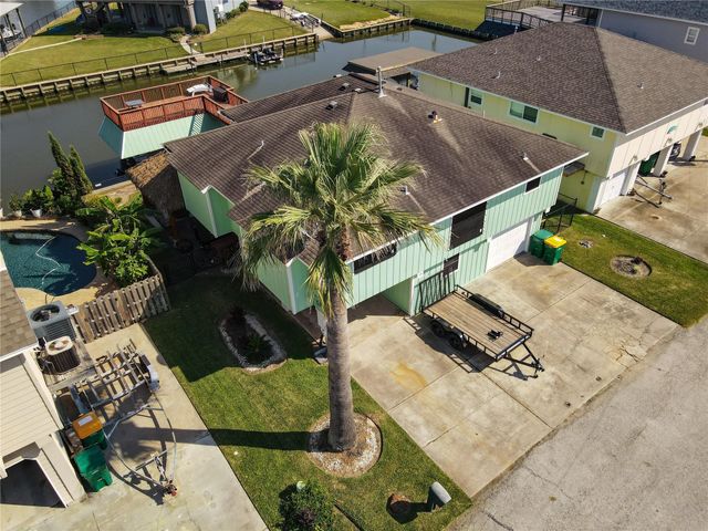 13 S Skimmer Street, La Marque, TX 77568