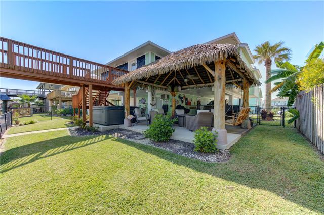 13 S Skimmer Street, La Marque, TX 77568