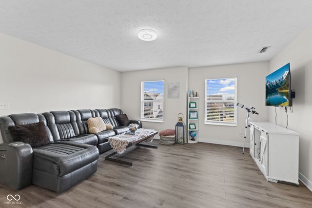 4708 Kintz Drive, Indianapolis, IN 46239