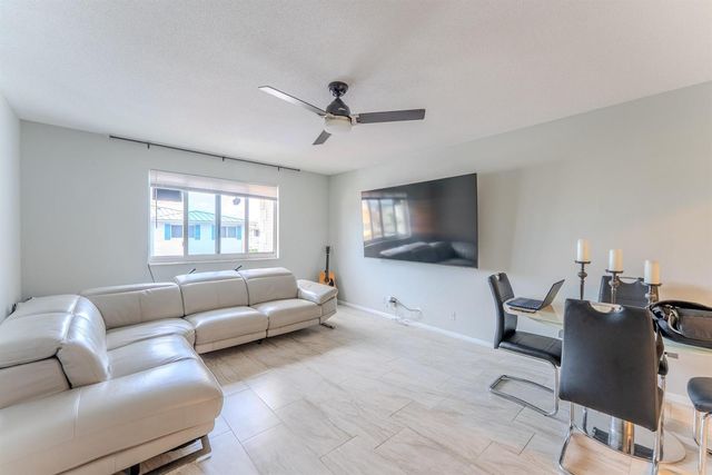 6260 NE 18th Avenue 824, Fort Lauderdale, FL 33334