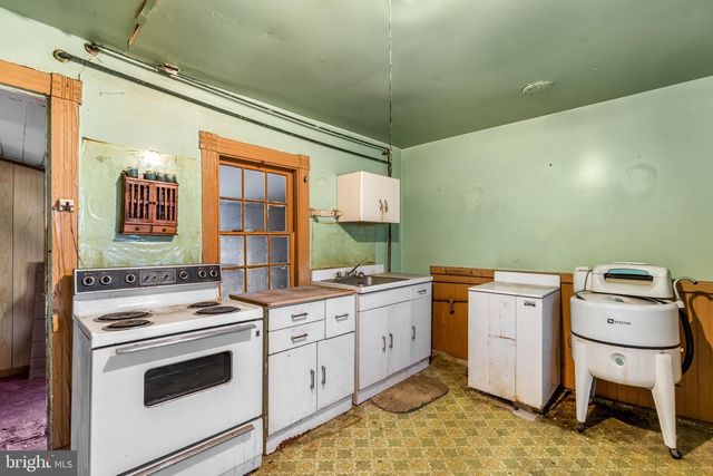 169 E MAIN ST, Orange, VA 22960