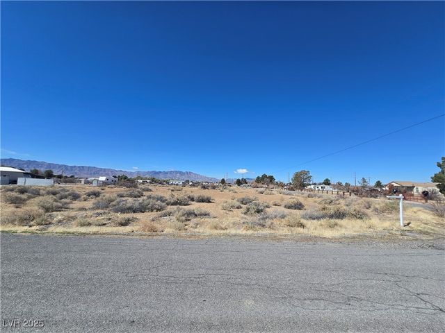 6160 South Surrey Lane, Pahrump, NV 89048