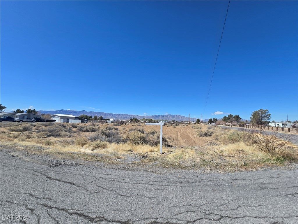 6160 South Surrey Lane, Pahrump, NV 89048
