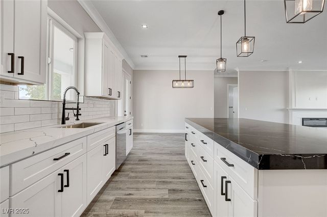 5601 Mary Lou Street, Pahrump, NV 89061