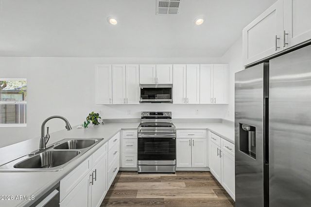 1110 E PIERCE Street, Phoenix, AZ 85006