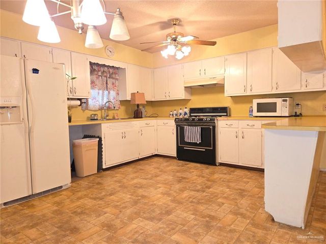 102 Greenlawn Street, Mission, TX 78572