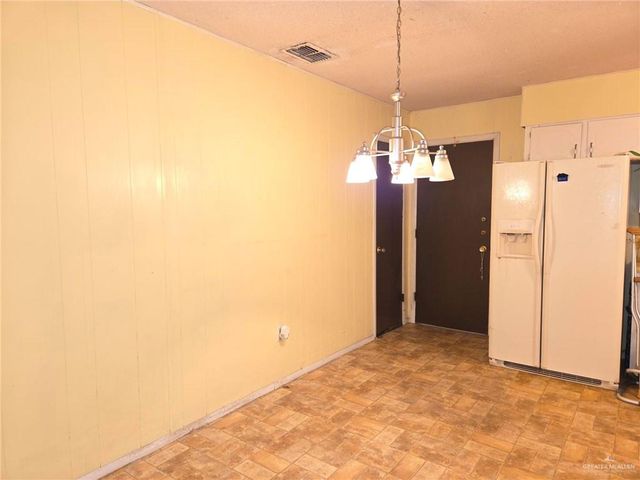 102 Greenlawn Street, Mission, TX 78572