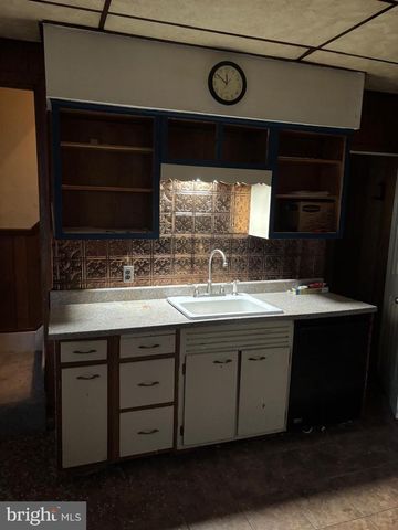 867 BEVERLY RD, Burlington, NJ 08016