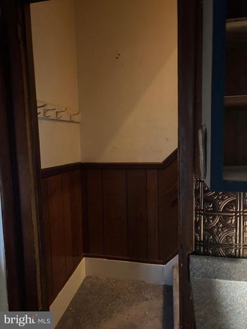 867 BEVERLY RD, Burlington, NJ 08016