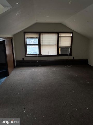 867 BEVERLY RD, Burlington, NJ 08016