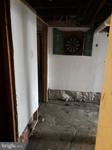 867 BEVERLY RD, Burlington, NJ 08016