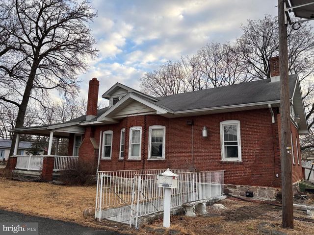 867 BEVERLY RD, Burlington, NJ 08016