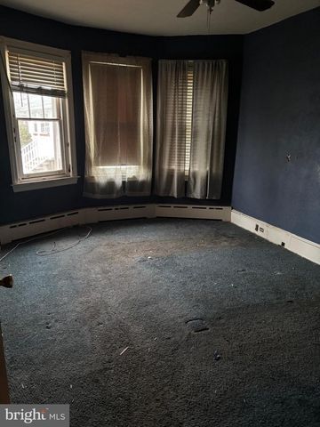 867 BEVERLY RD, Burlington, NJ 08016