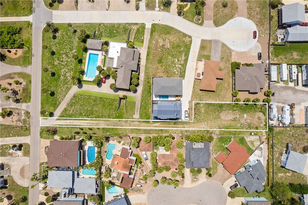 340 Twelfth, Port Aransas, TX 78373 — photo 2