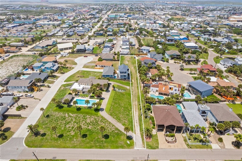 340 Twelfth, Port Aransas, TX 78373 — photo 3