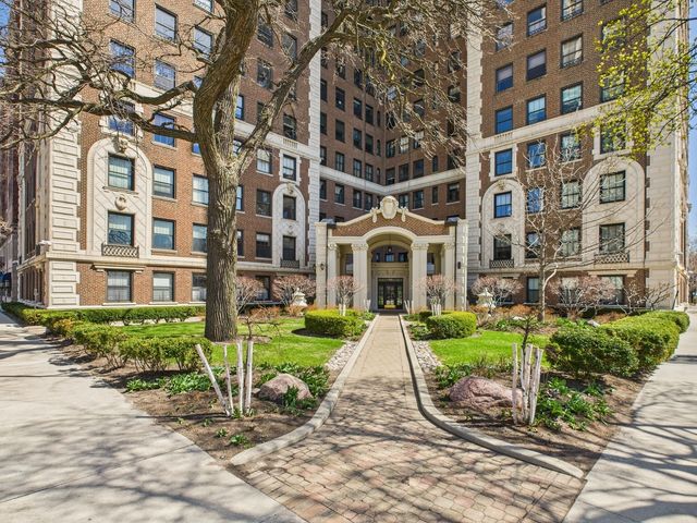 5555 S Everett Avenue B3-4, Chicago, IL 60637