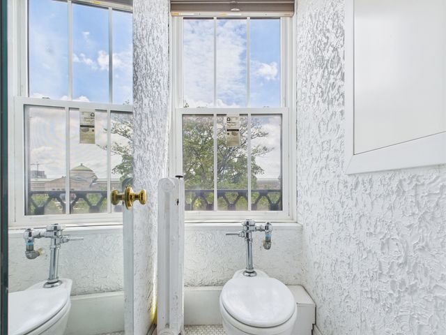 5555 S Everett Avenue B3-4, Chicago, IL 60637