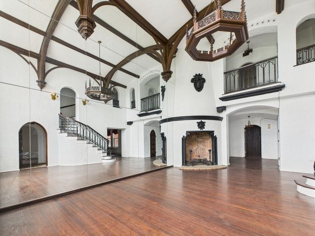 5555 S Everett Avenue B3-4, Chicago, IL 60637
