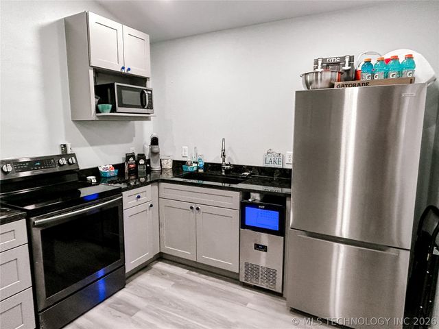 30 Arroyo Drive, Canadian, OK 74425