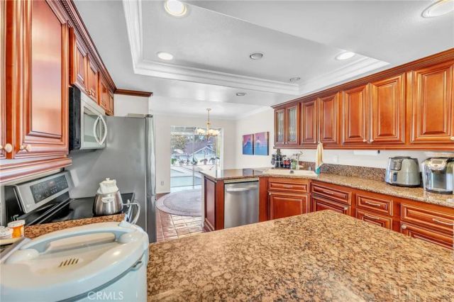 47 Lakeshore, Irvine, CA 92604
