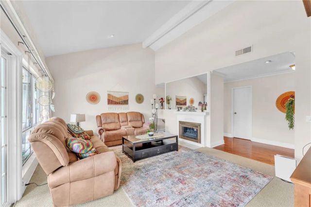 47 Lakeshore, Irvine, CA 92604