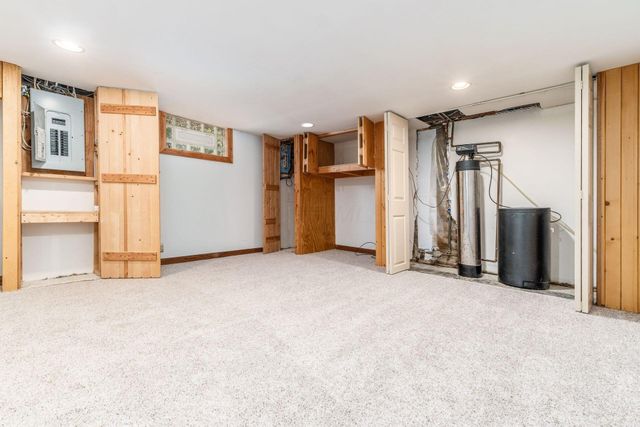 248 N High Street, Canal Winchester, OH 43110