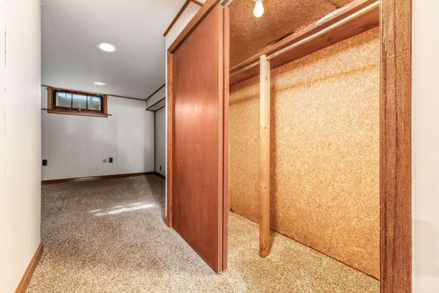248 N High Street, Canal Winchester, OH 43110