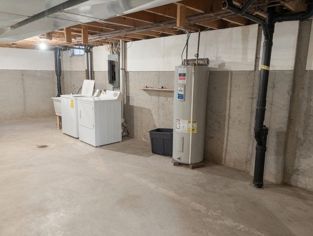 2201 SULLIVAN AVENUE, Kaukauna, WI 54130