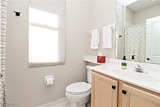 1842 Winding Oaks WAY, Naples, FL 34109