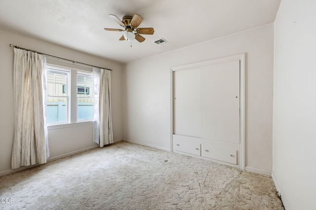 305 E Park Street, Grants Pass, OR 97527