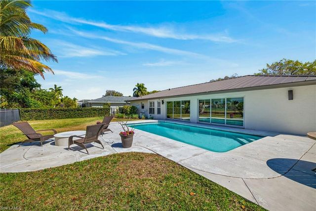 5336 Chippendale CIR W, Fort Myers, FL 33919