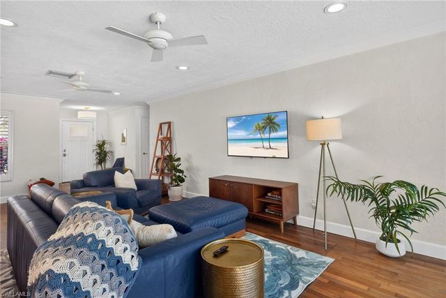 5336 Chippendale CIR W, Fort Myers, FL 33919