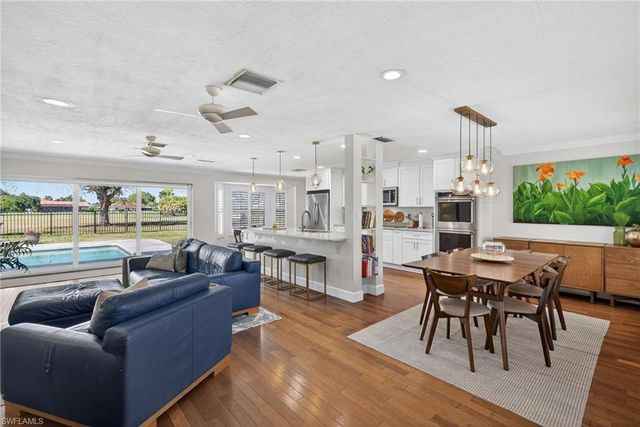 5336 Chippendale CIR W, Fort Myers, FL 33919