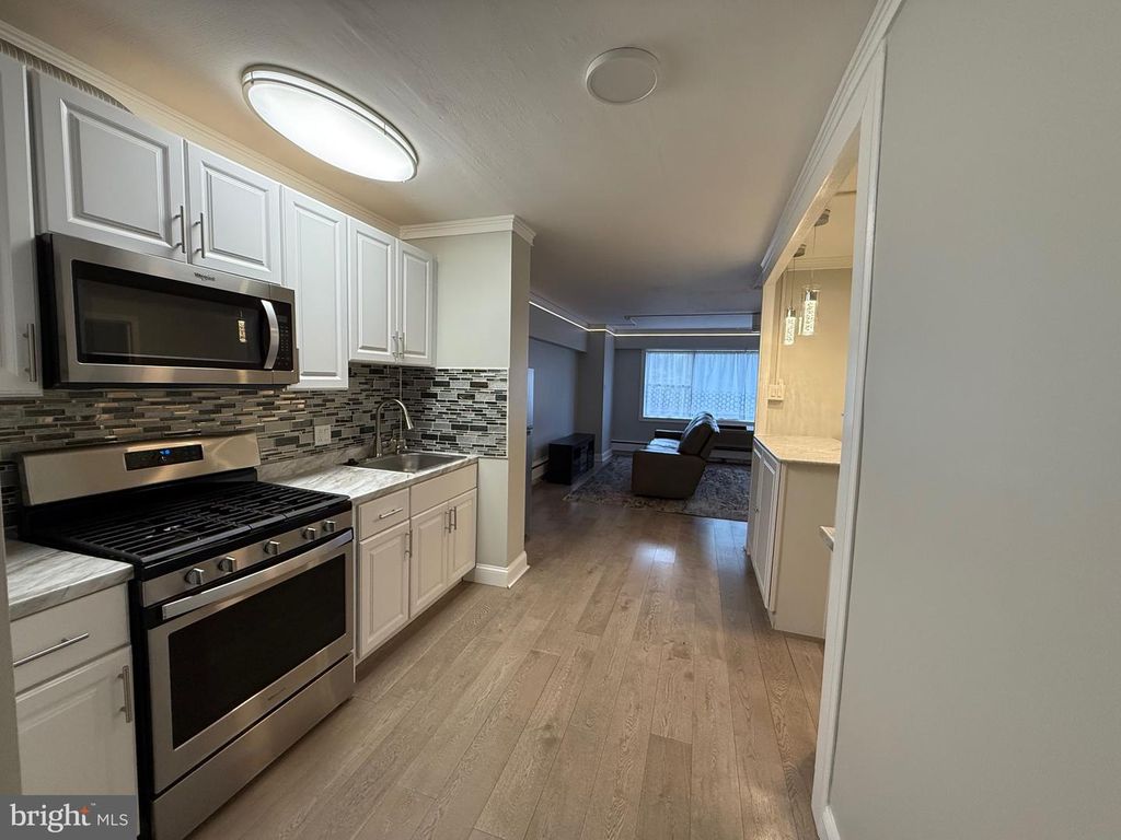 7900 OLD YORK RD #308-B, Elkins Park, PA 19027