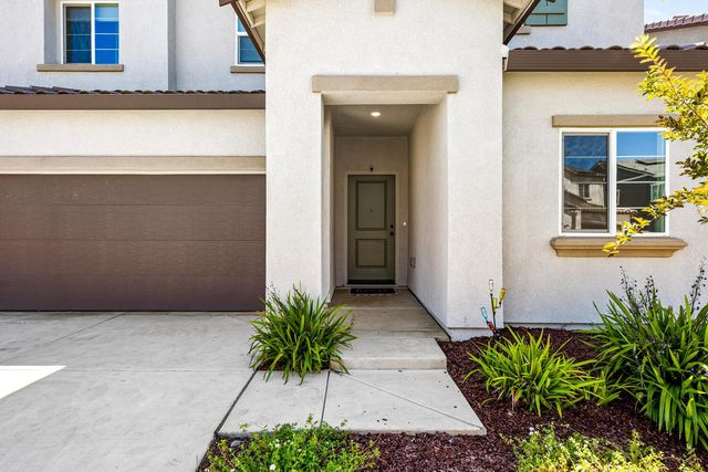12260 Rocky Ford Way, Rancho Cordova, CA 95742