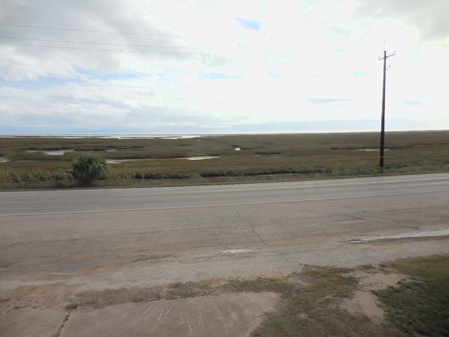 4366 Fm-2031, Matagorda, TX 77414