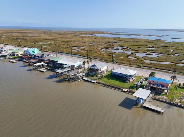 4366 Fm-2031, Matagorda, TX 77414