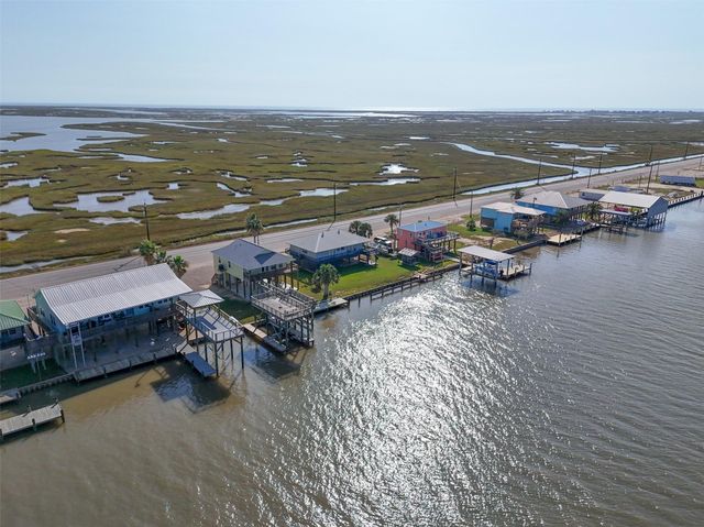 4366 Fm-2031, Matagorda, TX 77414