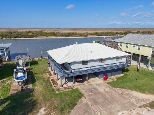 4366 Fm-2031, Matagorda, TX 77414