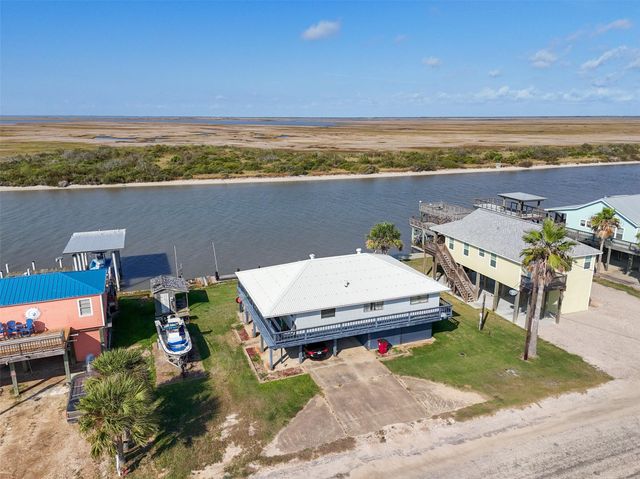 4366 Fm-2031, Matagorda, TX 77414