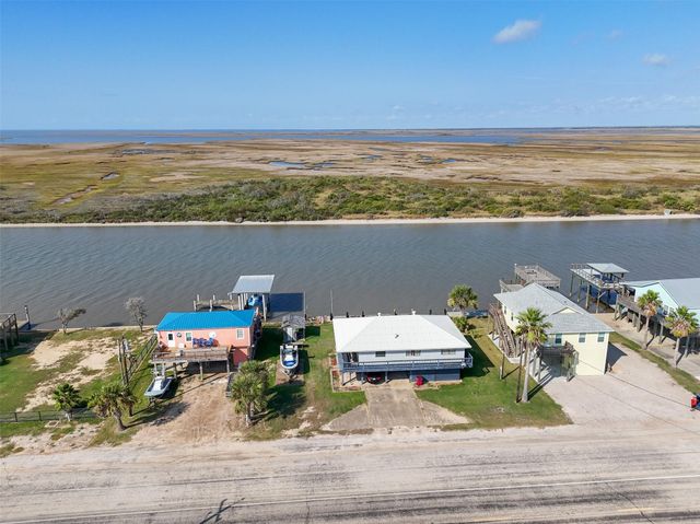 4366 Fm-2031, Matagorda, TX 77414