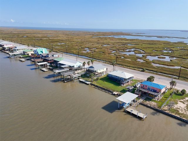 4366 Fm-2031, Matagorda, TX 77414