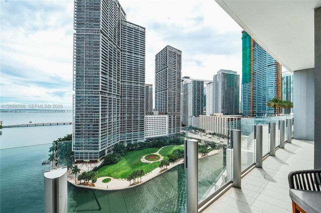 300 Biscayne Boulevard Way 1605W, Miami, FL 33131