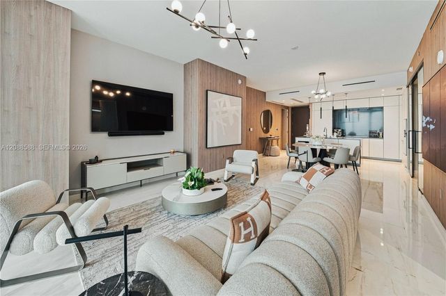 300 Biscayne Boulevard Way 1605W, Miami, FL 33131
