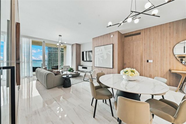 300 Biscayne Boulevard Way 1605W, Miami, FL 33131