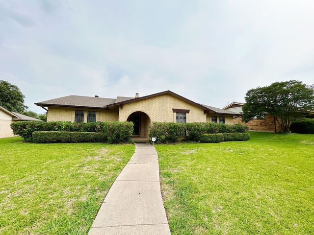 2910 Portsmouth Drive, Mesquite, TX 75149