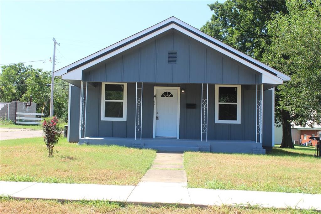 411 W 2nd Street, Wellston, OK 74881