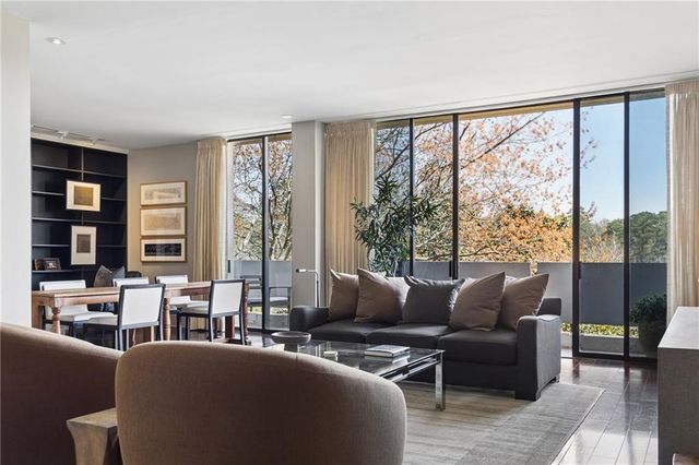 2575 Peachtree Road NE 6H, Atlanta, GA 30305