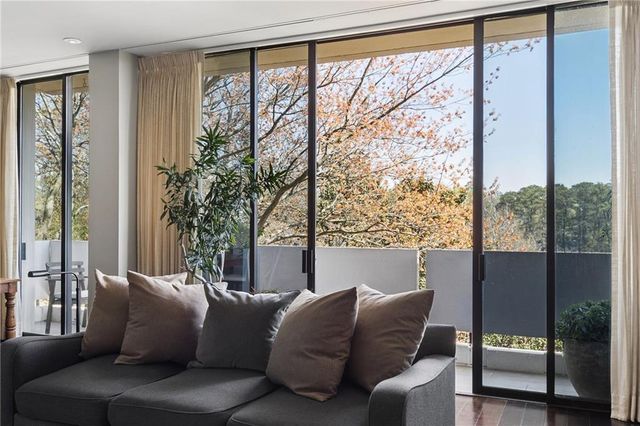 2575 Peachtree Road NE 6H, Atlanta, GA 30305