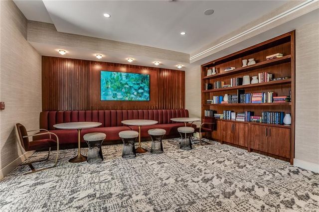 2575 Peachtree Road NE 6H, Atlanta, GA 30305